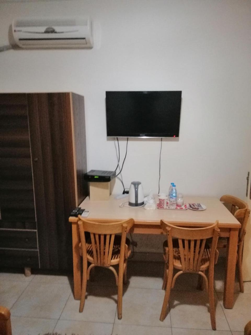 Arabian Suites Amman Bagian luar foto