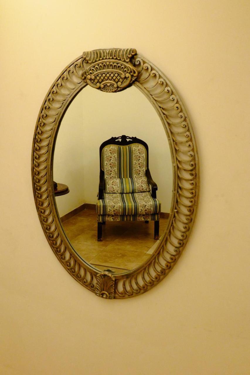 Arabian Suites Amman Bagian luar foto