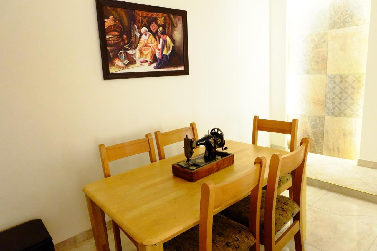 Arabian Suites Amman Bagian luar foto