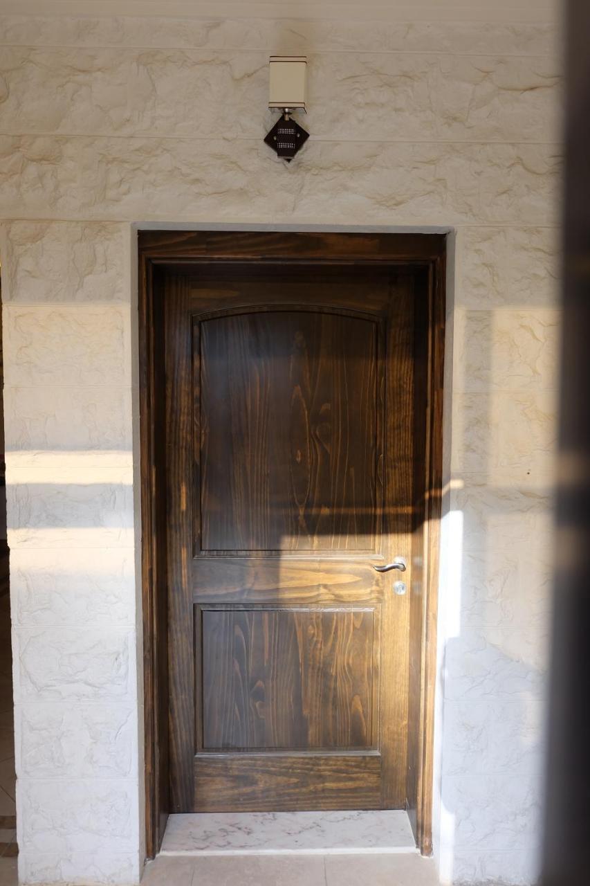 Arabian Suites Amman Bagian luar foto